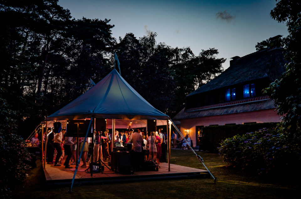 Belgische Tomorrowland tuinbruiloft in Antwerpen