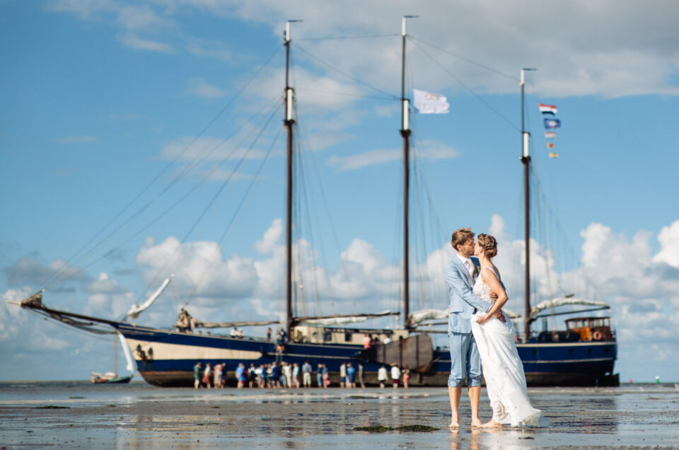 Trouwen op de drooggevallen Waddenzee